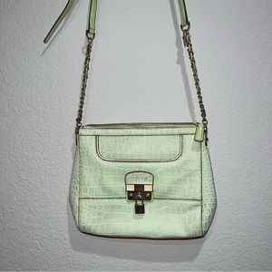 NWOT - Guess - Green Snakeskin Print Crossbody Bag